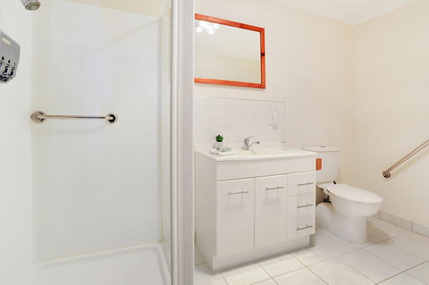 Harvey Farm Lodge - Hervey Bay Accommodation 15