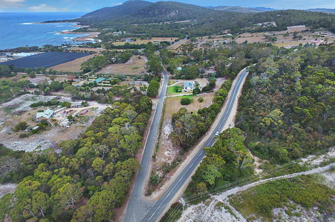 Harvey Farm Lodge - Hervey Bay Accommodation 1