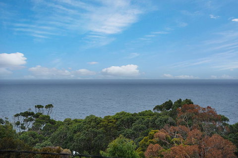 Harvey Farm Lodge - Hervey Bay Accommodation 0