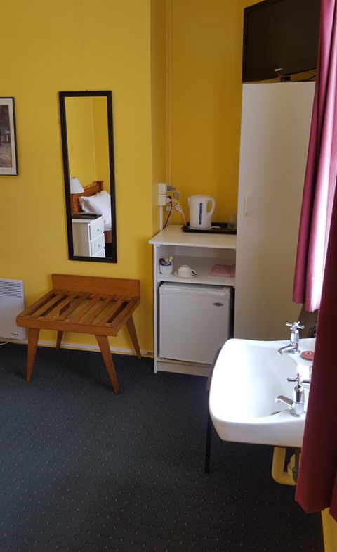 Stanley Hotel & Apartments - Hervey Bay Accommodation 34
