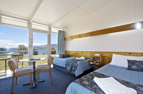 Riverfront Motel & Villas - Hervey Bay Accommodation 13