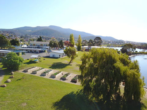 Riverfront Motel & Villas - Hervey Bay Accommodation 12
