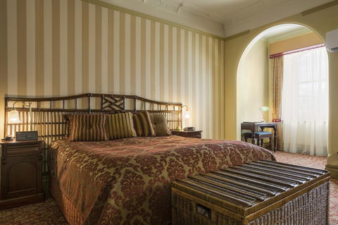 Hadley\'s Orient Hotel - Hervey Bay Accommodation 27