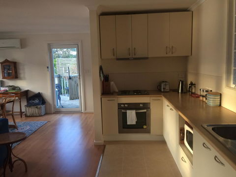 Anchorage Waterfront Retreat - Tourism Hervey Bay 4