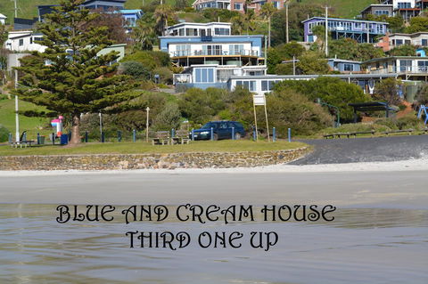 Seascape Beach House - Hervey Bay Accommodation 25