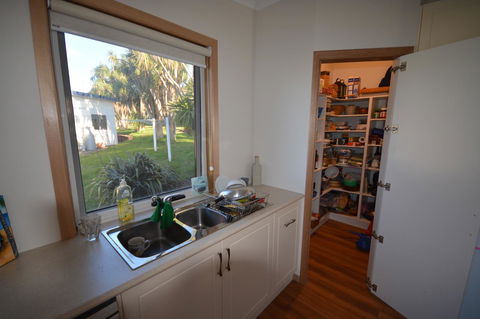 Seascape Beach House - Hervey Bay Accommodation 15
