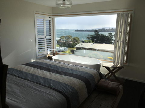 Couples Getaway On Bruny Island - Hervey Bay Accommodation 5
