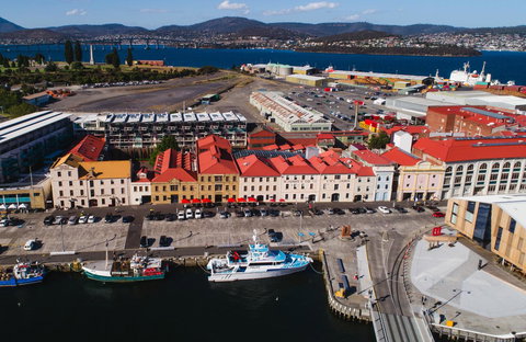 The Henry Jones Art Hotel - Hervey Bay Accommodation 4