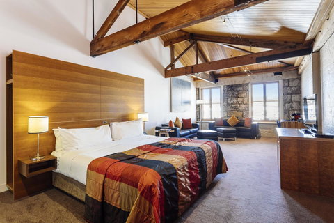 The Henry Jones Art Hotel - Hervey Bay Accommodation 6