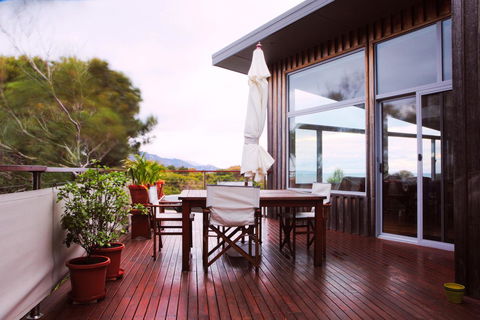 Eagle Peaks At Freycinet - Hervey Bay Accommodation 22