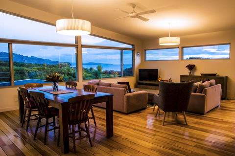 Eagle Peaks At Freycinet - Hervey Bay Accommodation 27