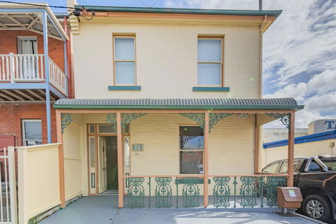 4 Bedroom House - Hobart CBD - Free Parking - Free WIFI - Tourism Hervey Bay 14