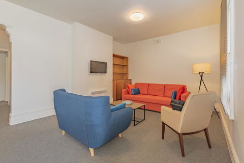 4 Bedroom House - Hobart CBD - Free Parking - Free WIFI - Tourism Hervey Bay 22