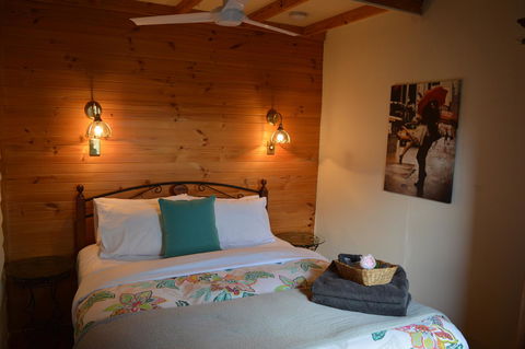 The Dragonfly Inn - Tourism Hervey Bay 6