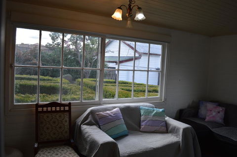 The Dragonfly Inn - Tourism Hervey Bay 12