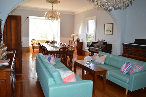 The Dragonfly Inn - Tourism Hervey Bay 2