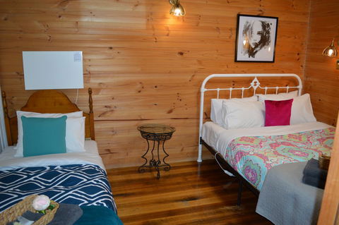 The Dragonfly Inn - Tourism Hervey Bay 16