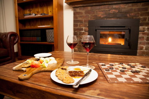 The Pear Cottage - Hervey Bay Accommodation 1