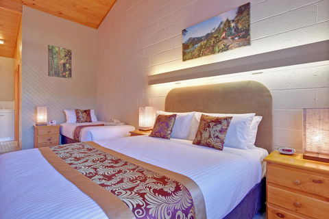 Gold Rush Inn - Tourism Hervey Bay 3