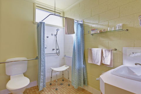 Gold Rush Inn - Tourism Hervey Bay 9