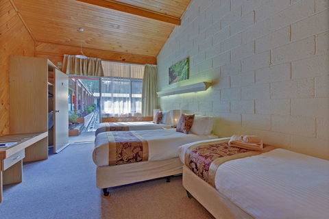 Gold Rush Inn - Tourism Hervey Bay 15