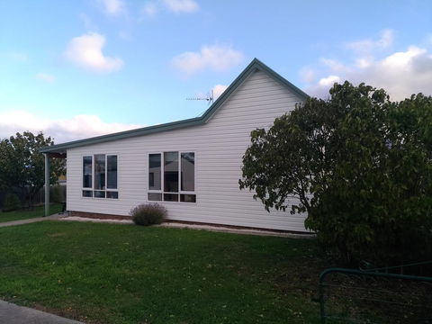 Grace Cottage - Tourism Hervey Bay 5