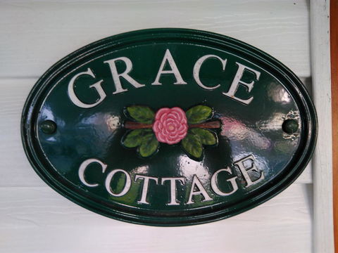 Grace Cottage - Tourism Hervey Bay 1