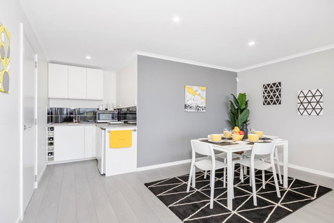 Views Forever - Devonport - Hervey Bay Accommodation 7