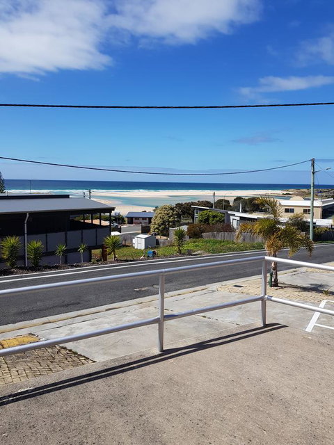 Blue Seas Holiday Villas - Hervey Bay Accommodation 33