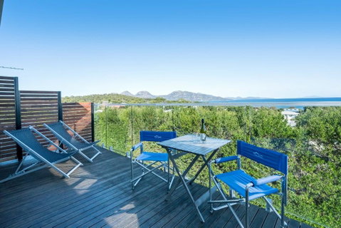 Freycinet Panorama - Hervey Bay Accommodation 0