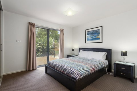 170 Hazards View Drive - Unit 2 - Hervey Bay Accommodation 7