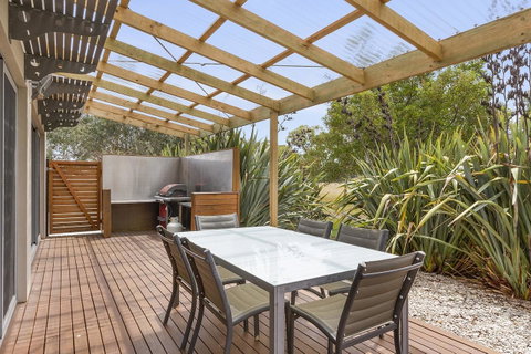170 Hazards View Drive - Unit 2 - Hervey Bay Accommodation 12