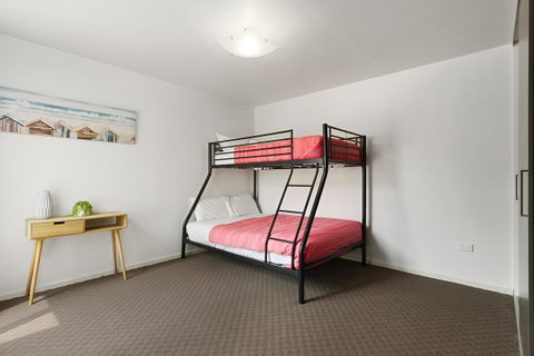 170 Hazards View Drive - Unit 2 - Hervey Bay Accommodation 8