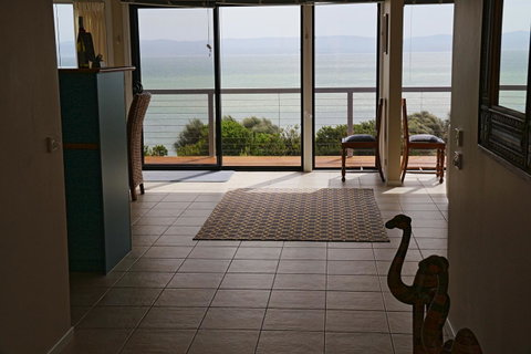 Banksy's By The Bay - Hervey Bay Accommodation 3
