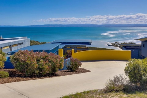 Banksy's By The Bay - Hervey Bay Accommodation 0