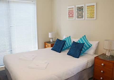 Banksy's By The Bay - Hervey Bay Accommodation 11