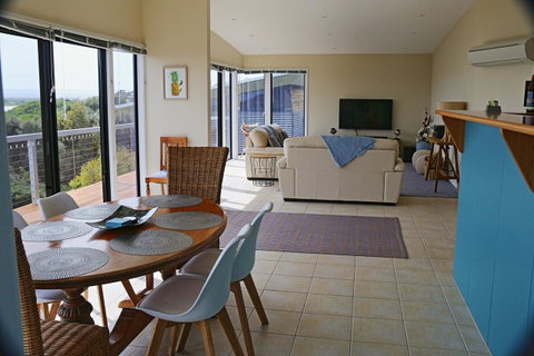 Banksy's By The Bay - Hervey Bay Accommodation 6