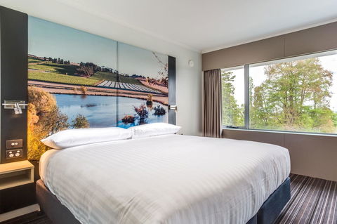 Mercure Launceston - Hervey Bay Accommodation 13