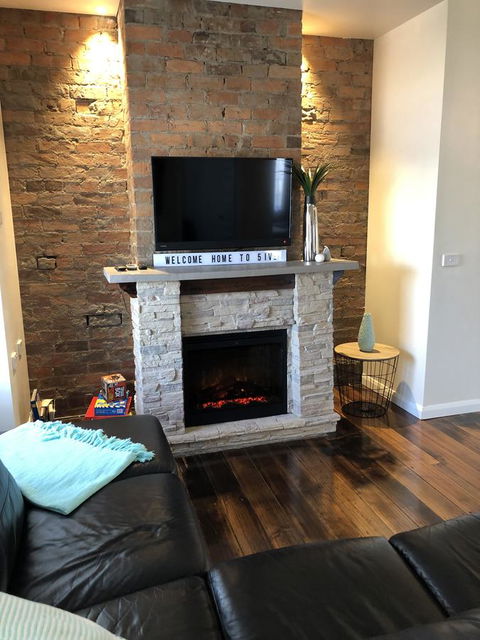 Apartment 5ive - Tourism Hervey Bay 2