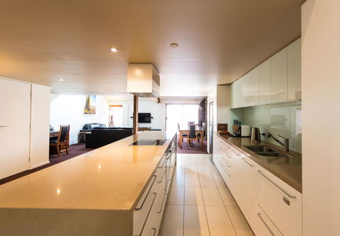 Sullivans Cove Apartments - Hervey Bay Accommodation 23