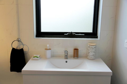 Kingston Beach-House Retreat - Hervey Bay Accommodation 1