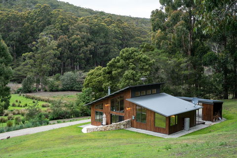 Adventure Bay Retreat Bruny Island - Hervey Bay Accommodation 23
