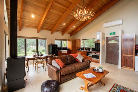 Adventure Bay Retreat Bruny Island - Hervey Bay Accommodation 3