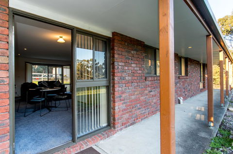 Acton Park Holiday Units - Hervey Bay Accommodation 2
