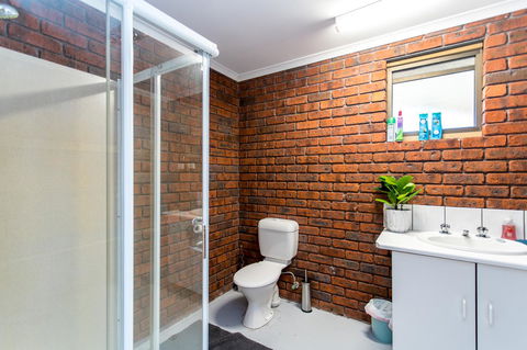 Acton Park Holiday Units - Hervey Bay Accommodation 14