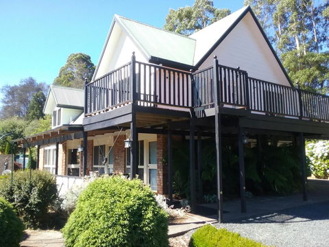 Robin\'s Nest B&B - Hervey Bay Accommodation 0