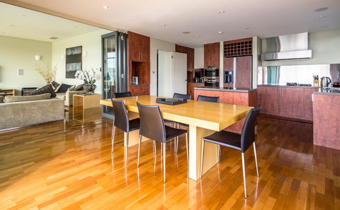 Lenna Of Hobart - Hervey Bay Accommodation 40