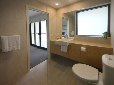 Kangaroo Bay Apartments - Tourism Hervey Bay 8