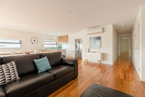 Kangaroo Bay Apartments - Tourism Hervey Bay 32