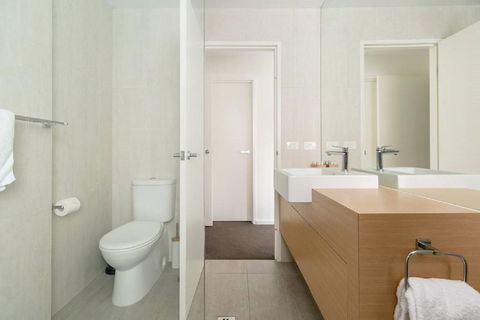 Kangaroo Bay Apartments - Tourism Hervey Bay 43